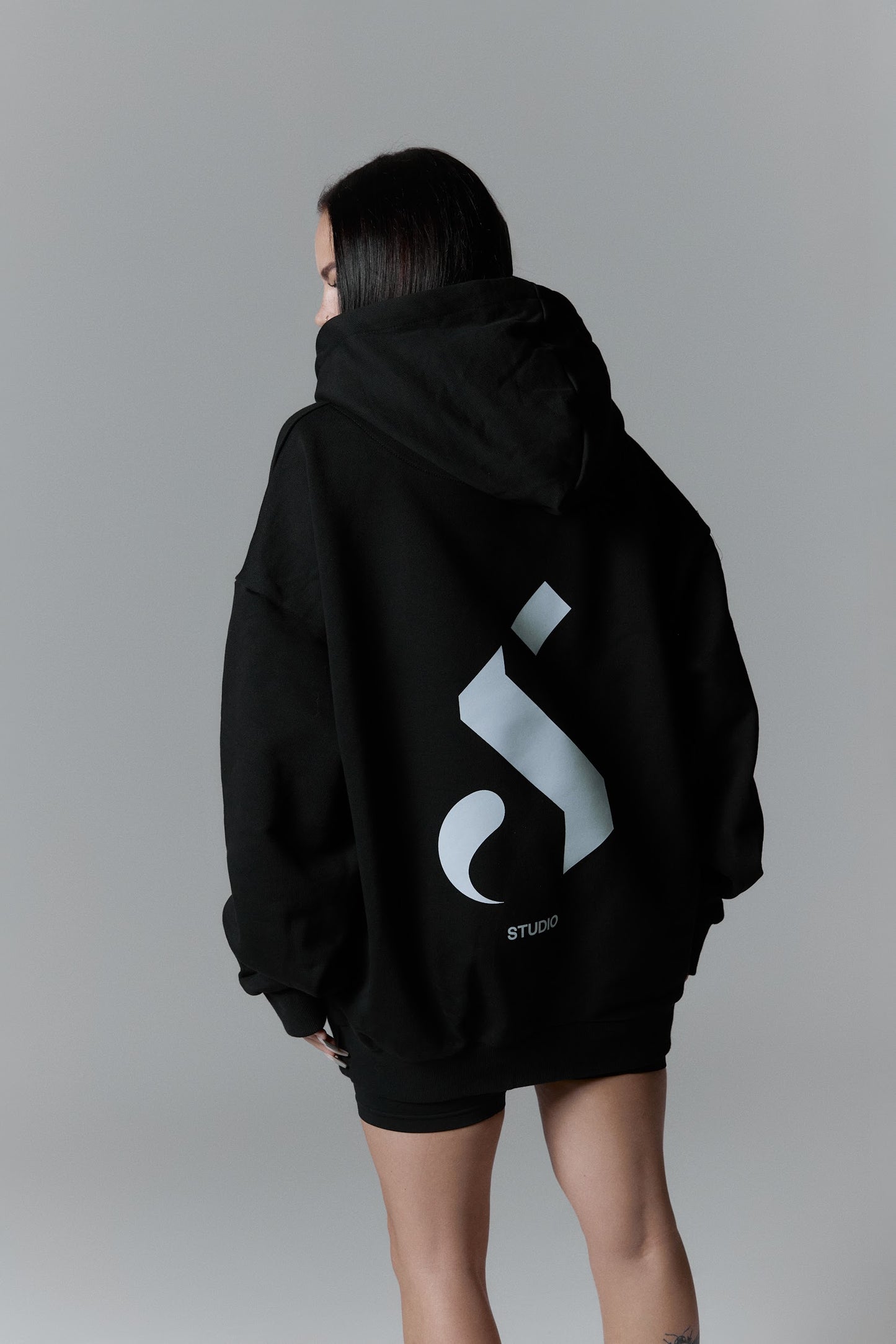 Heavyweight Black hoodie - So close studio