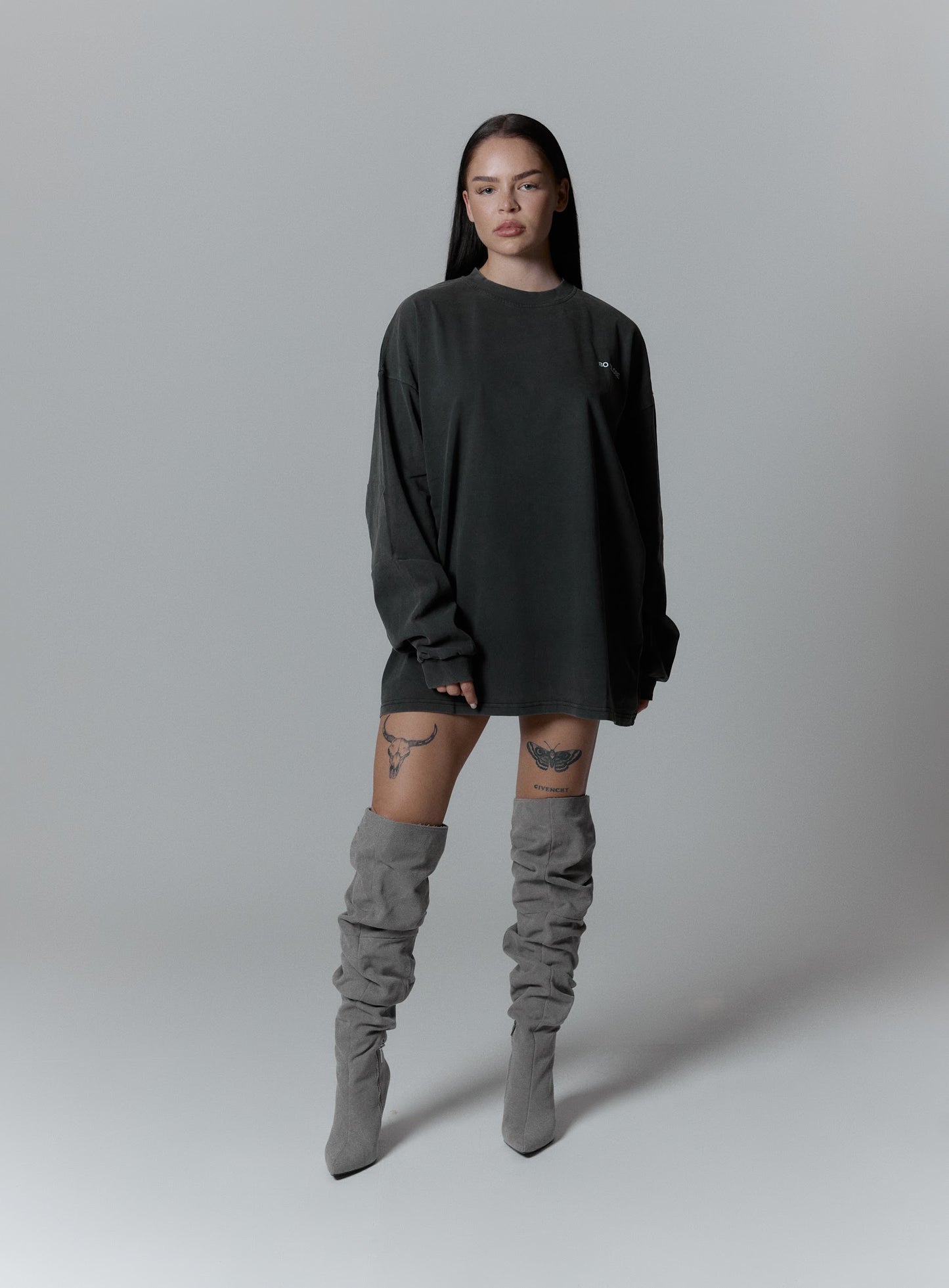 Heavyweight Washed gray longsleeve - "LHNG"