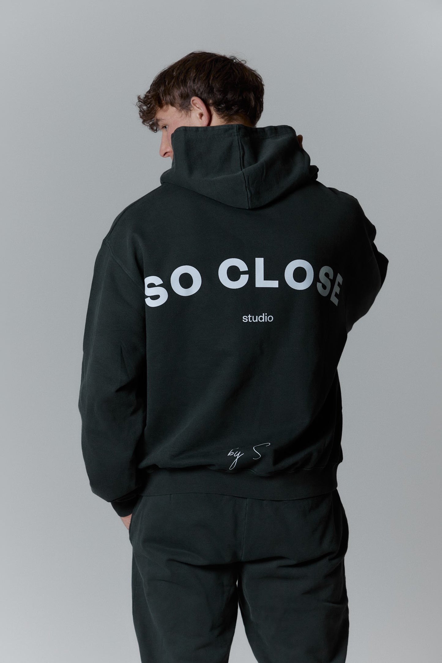Heavyweight Washed gray hoodie - "So close studio"