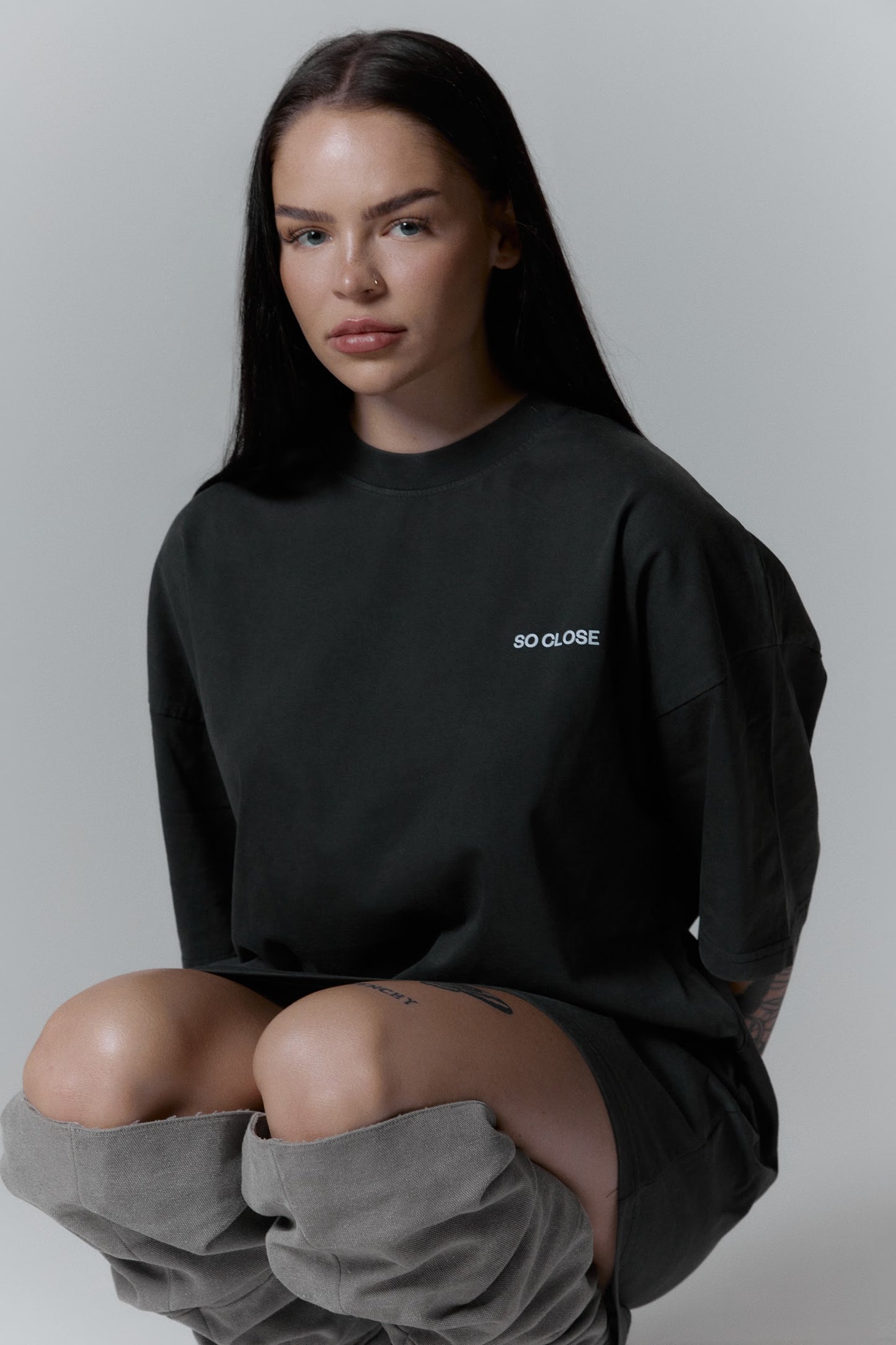 Heavyweight Washed gray t-shirt - "LHNG"
