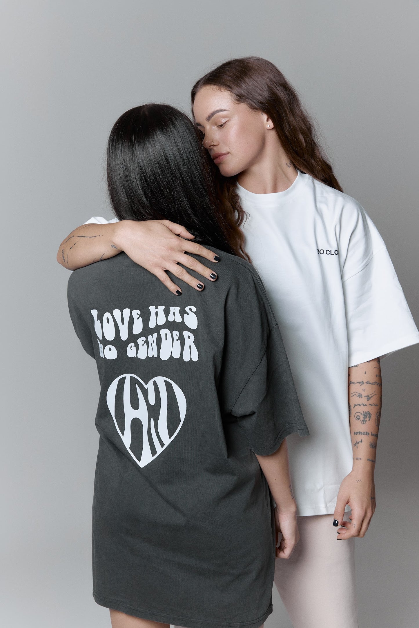 Heavyweight Washed gray t-shirt - "LHNG"
