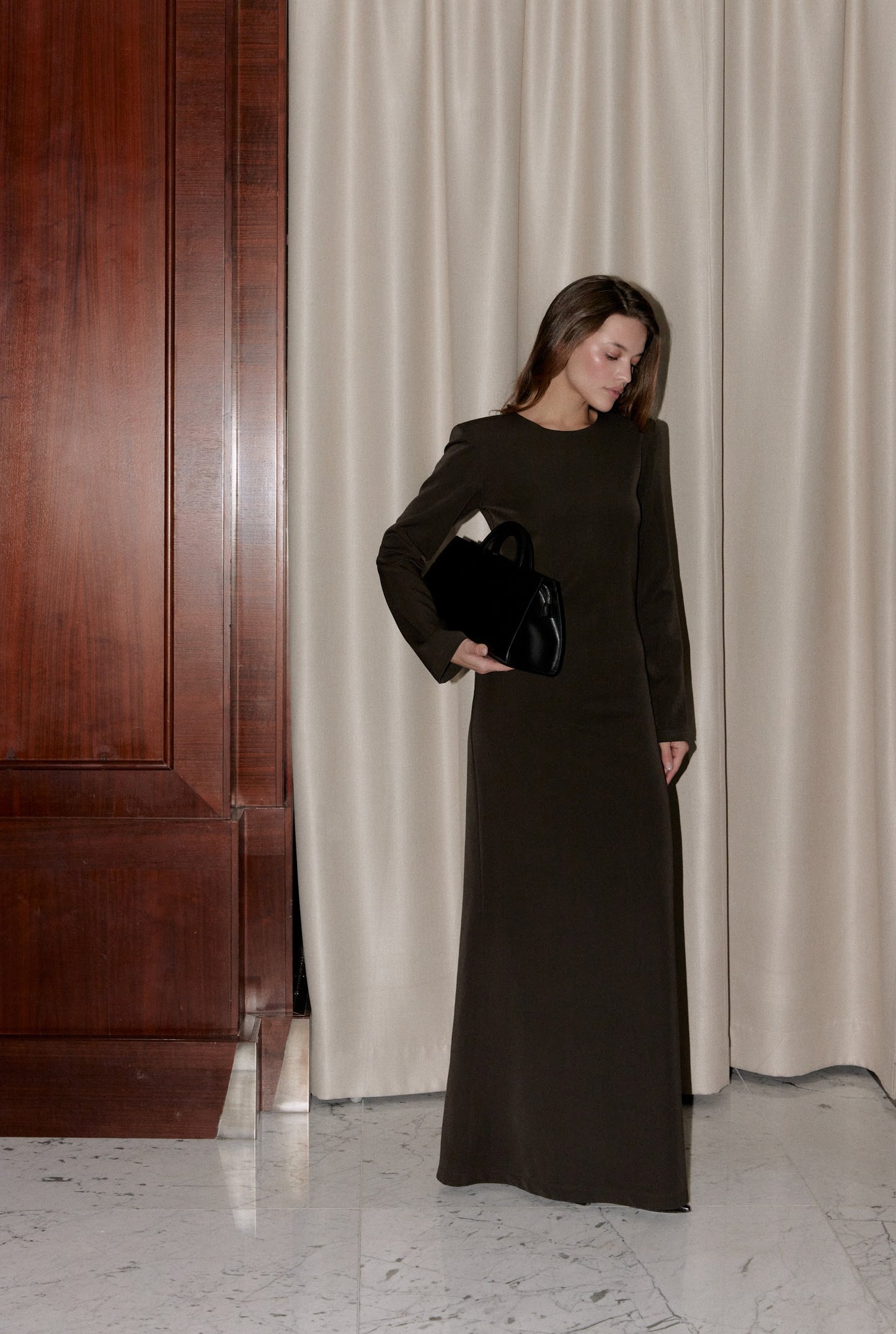 DRESS WITH PADDED SHOULDER