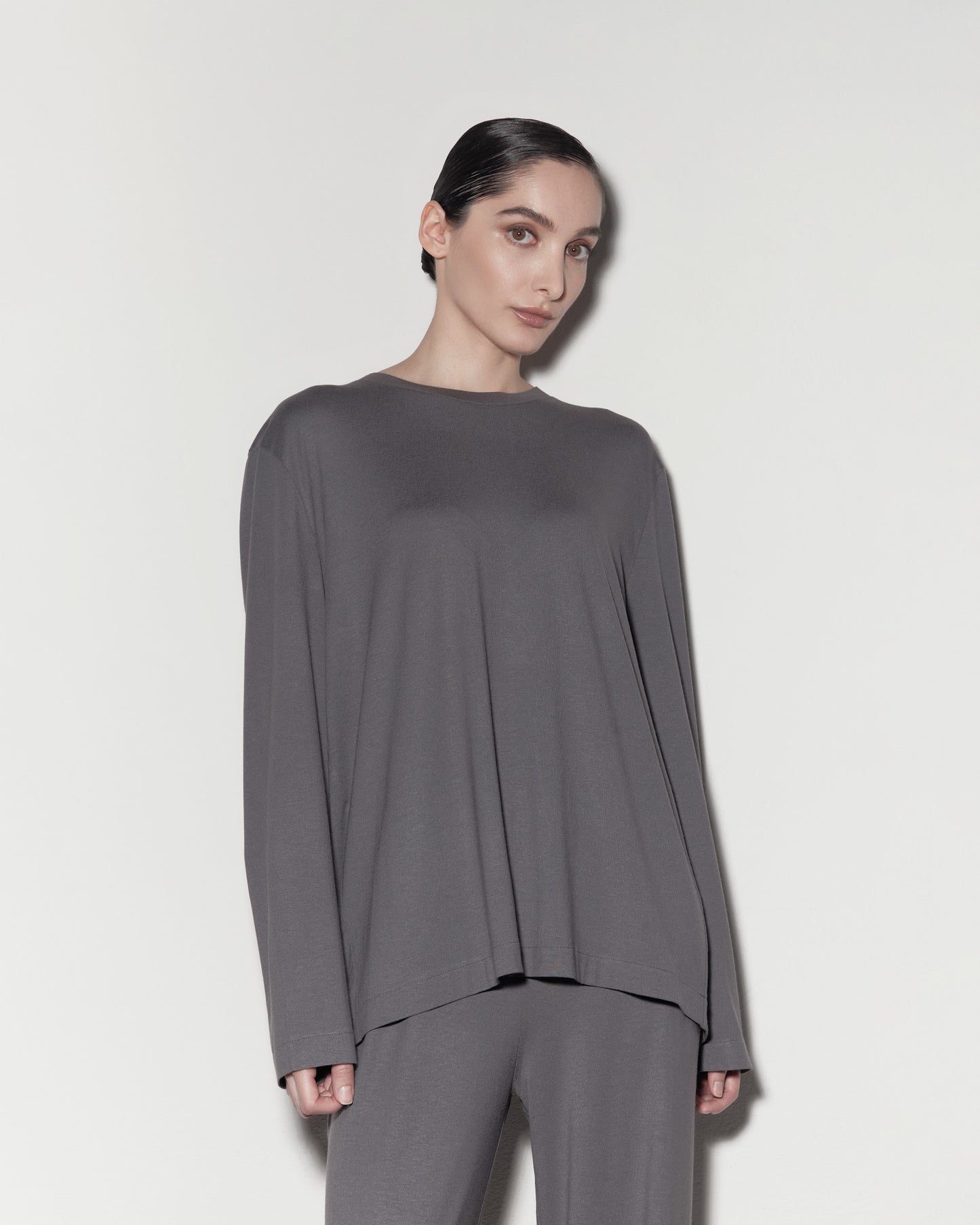 LONGSLEEVE. Gray