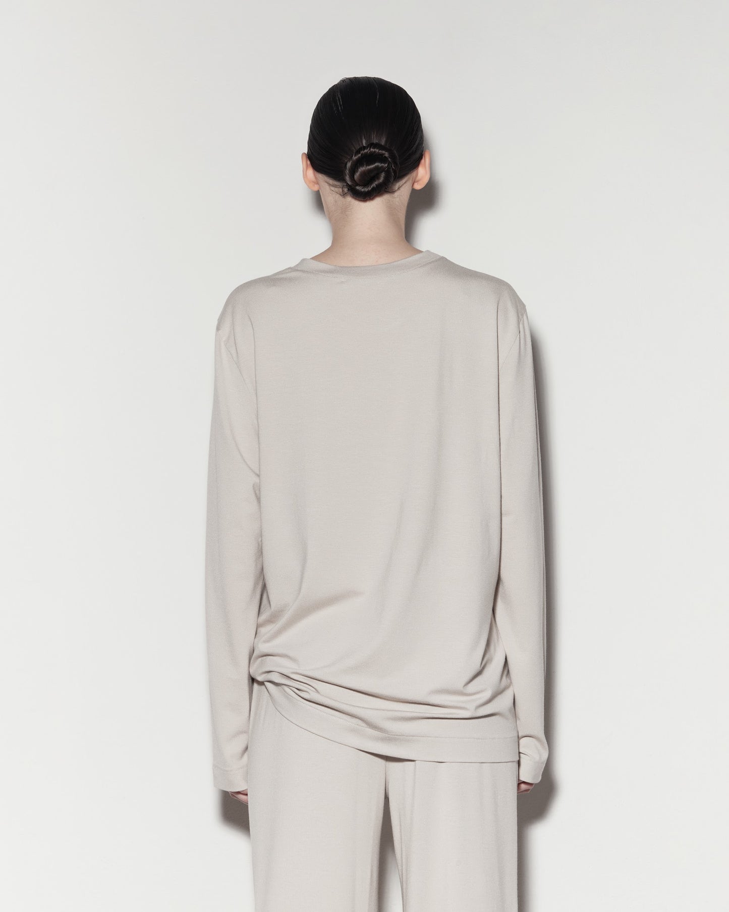 LONGSLEEVE. Beige
