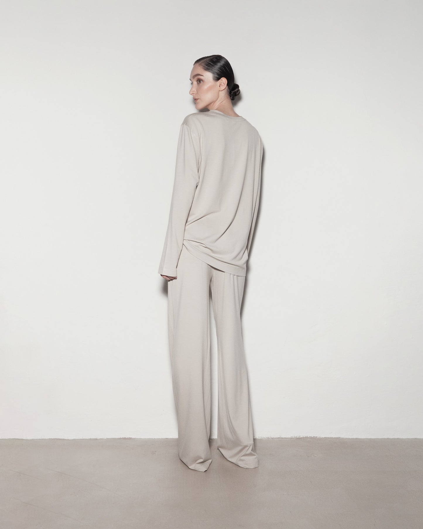 KALHOTY. Beige