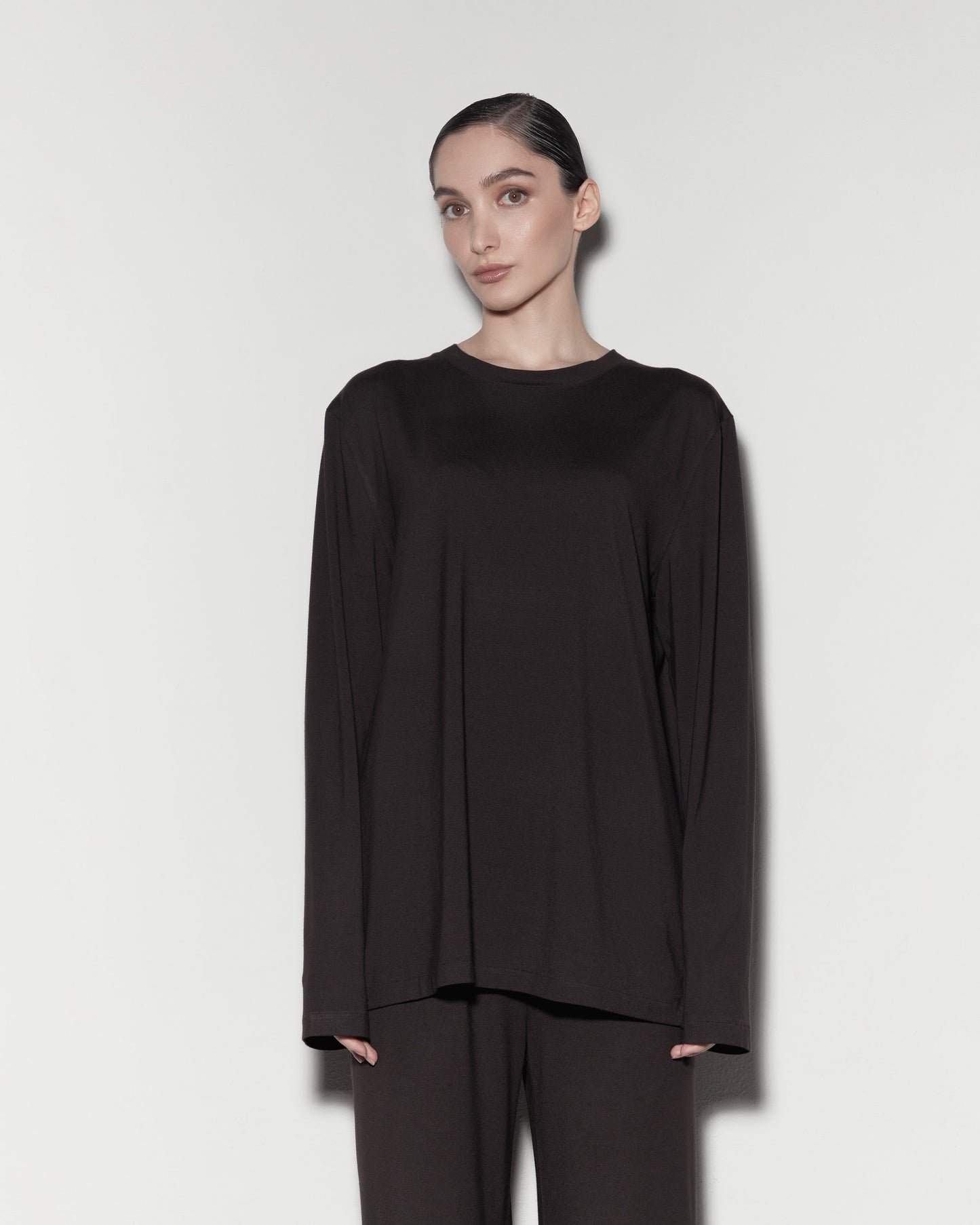 LONGSLEEVE. Brown