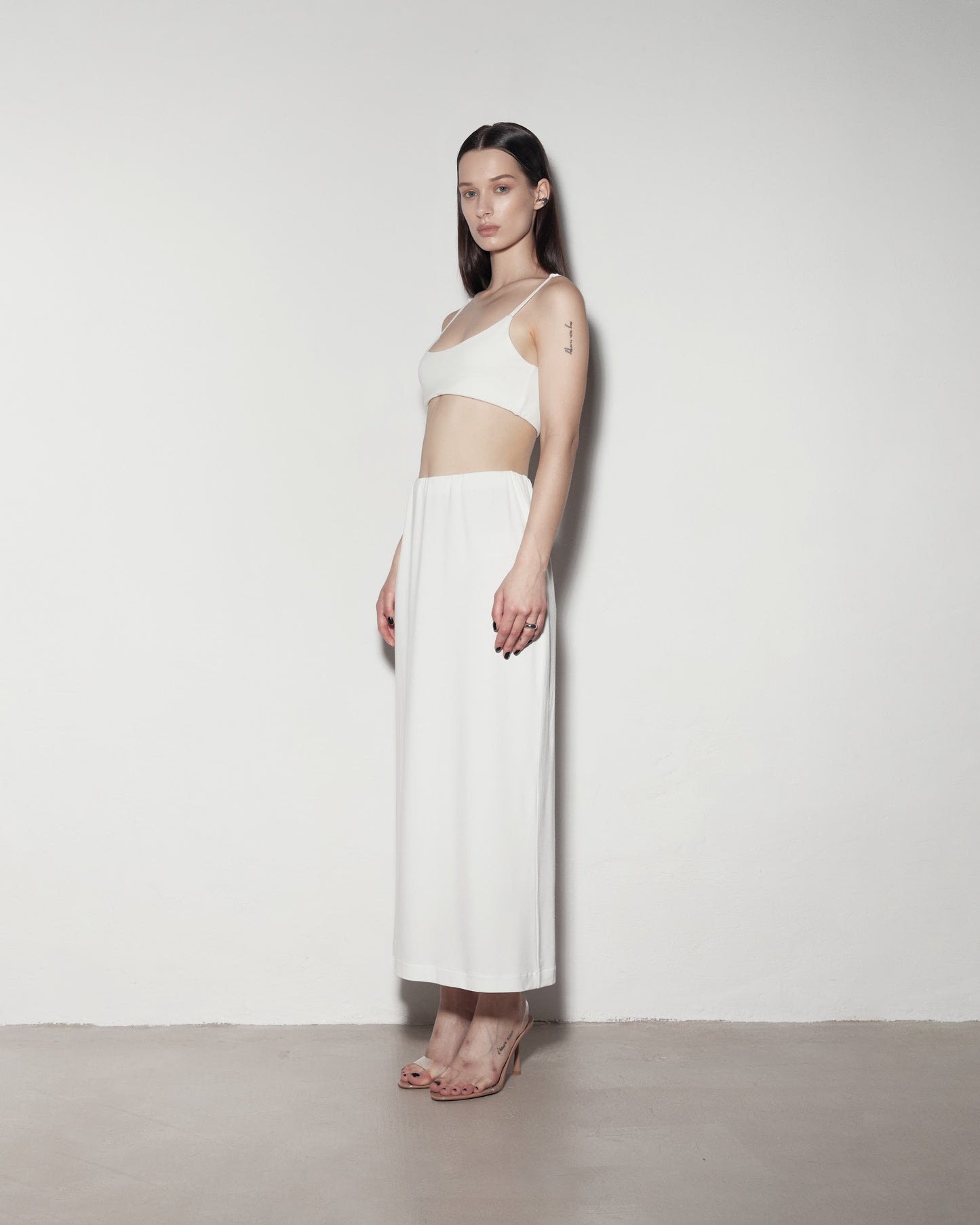 TOP. White