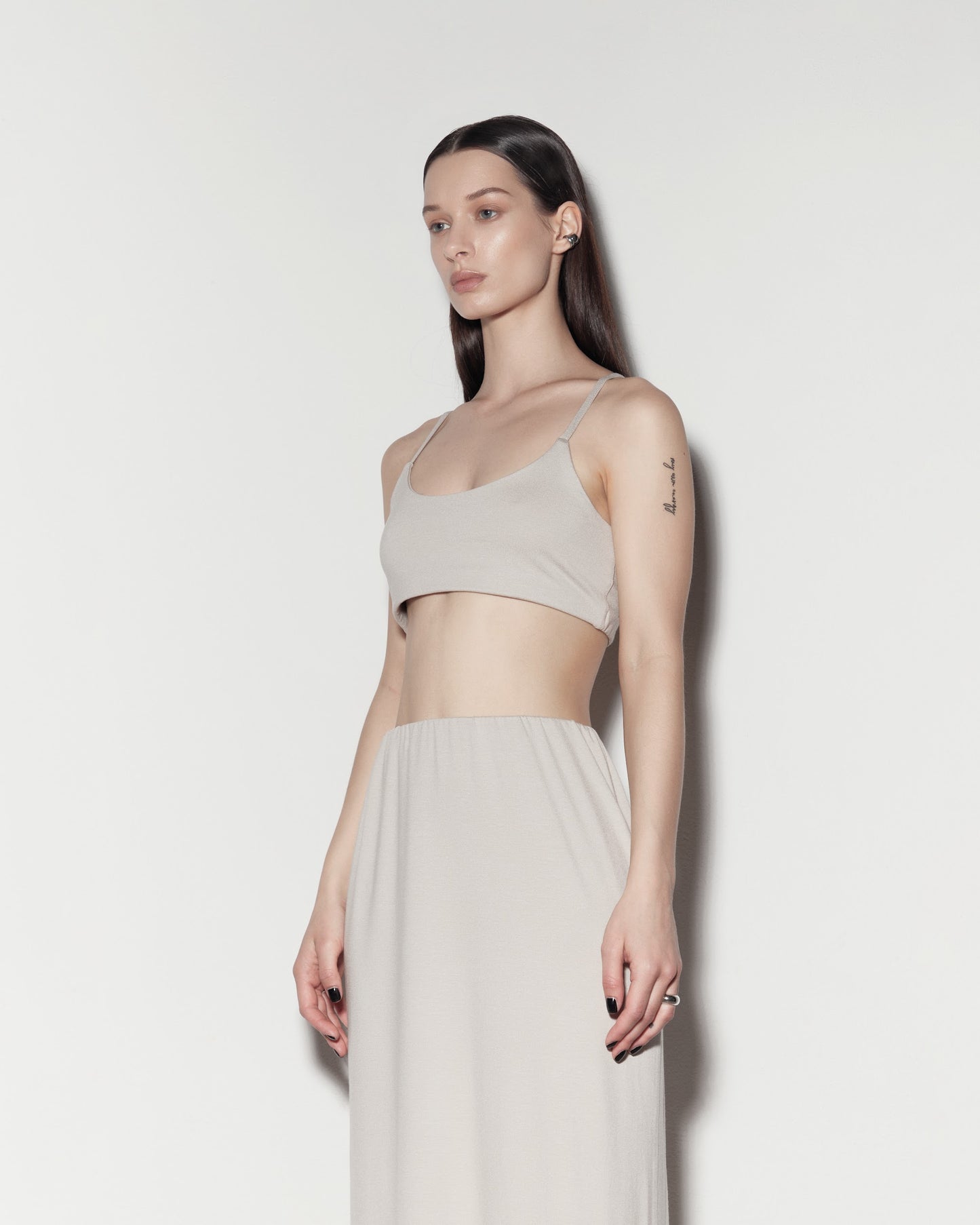 TOP. Beige