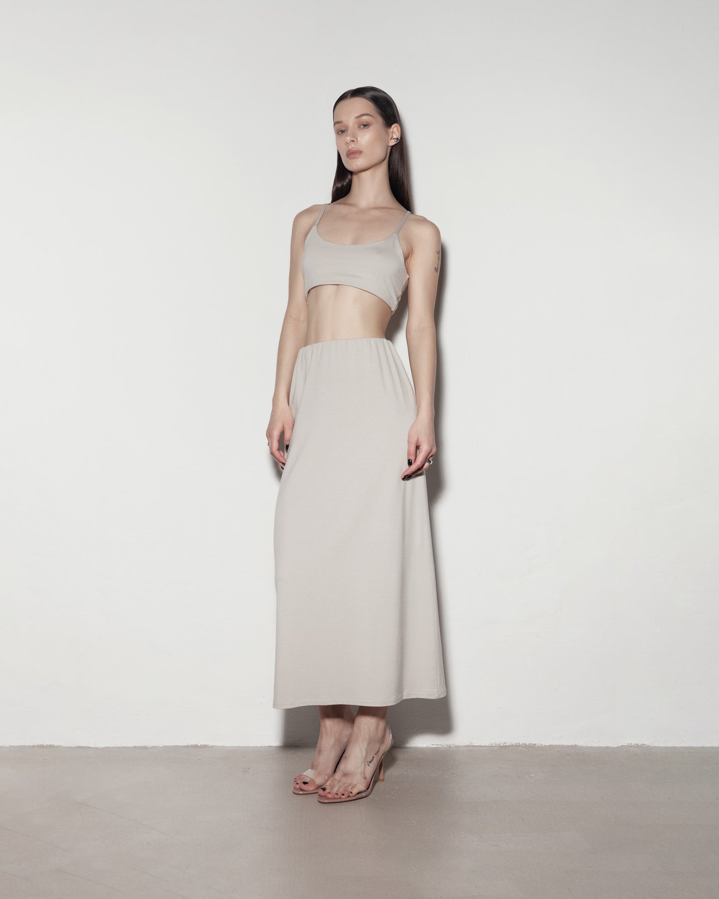 TOP. Beige