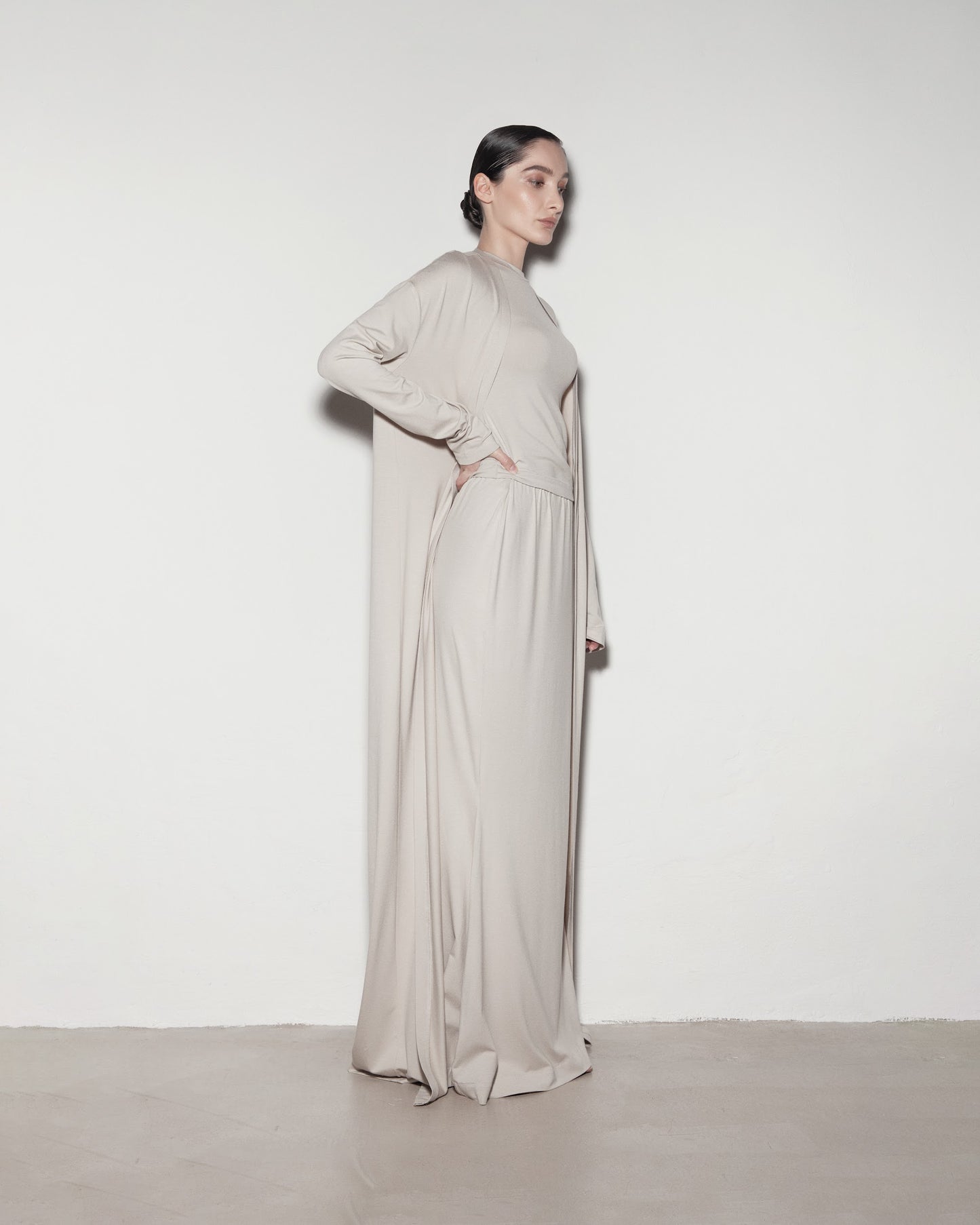 KARDIGAN. Beige