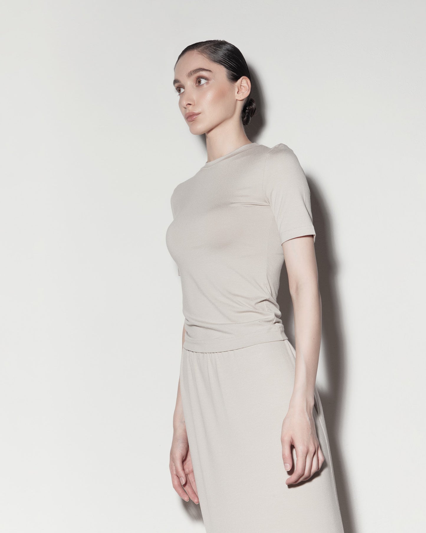 TRIČKO. Beige