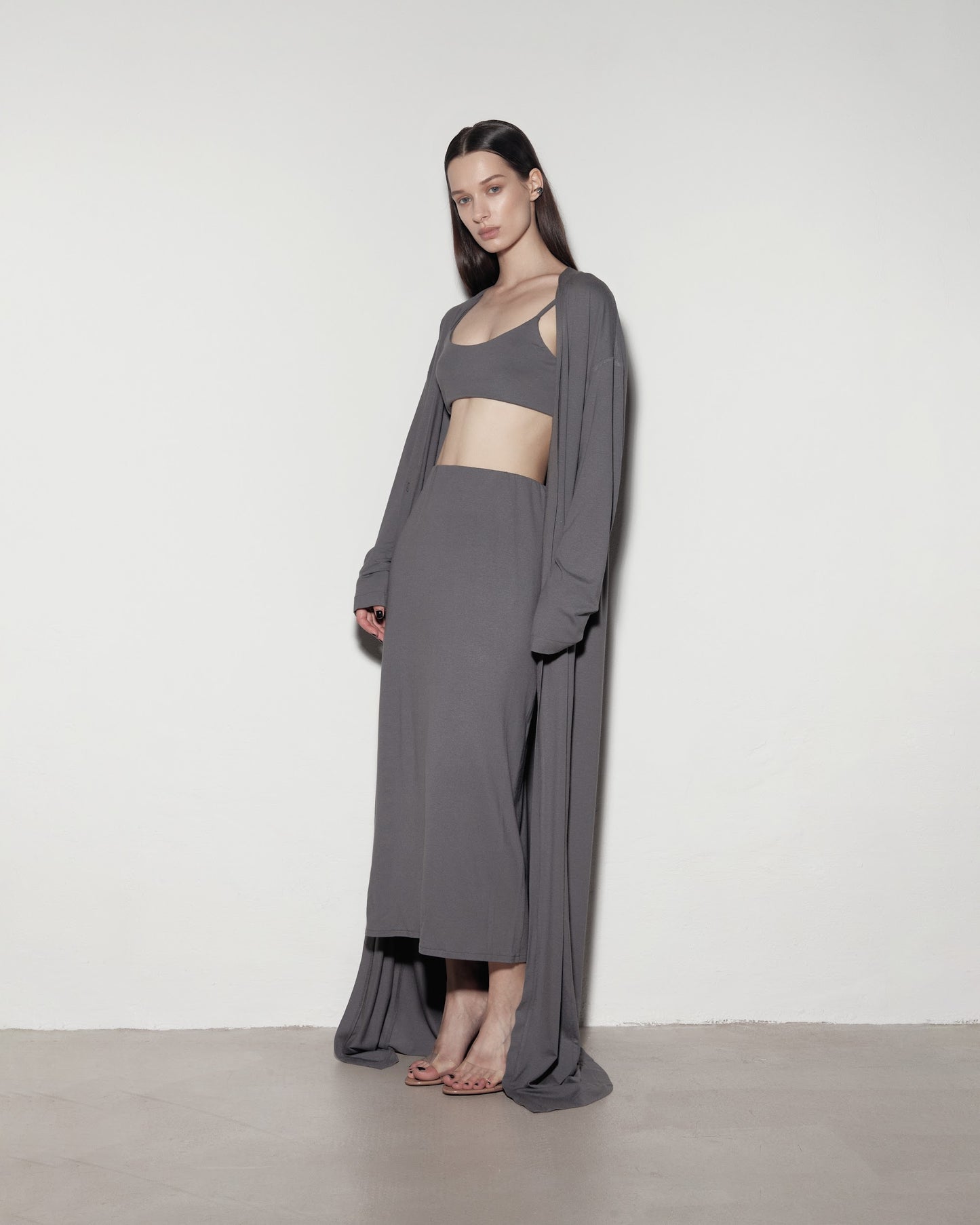 MIDI skirt. GRAY