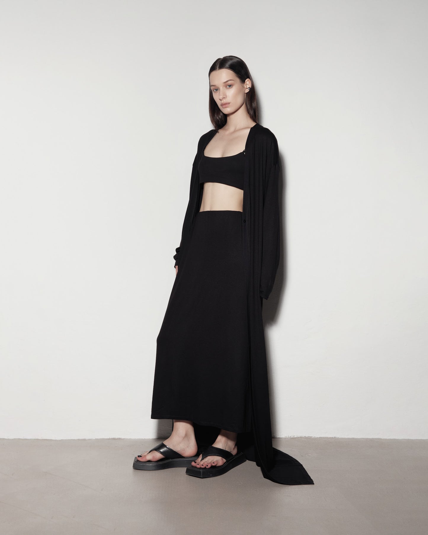 MIDI skirt. BLACK