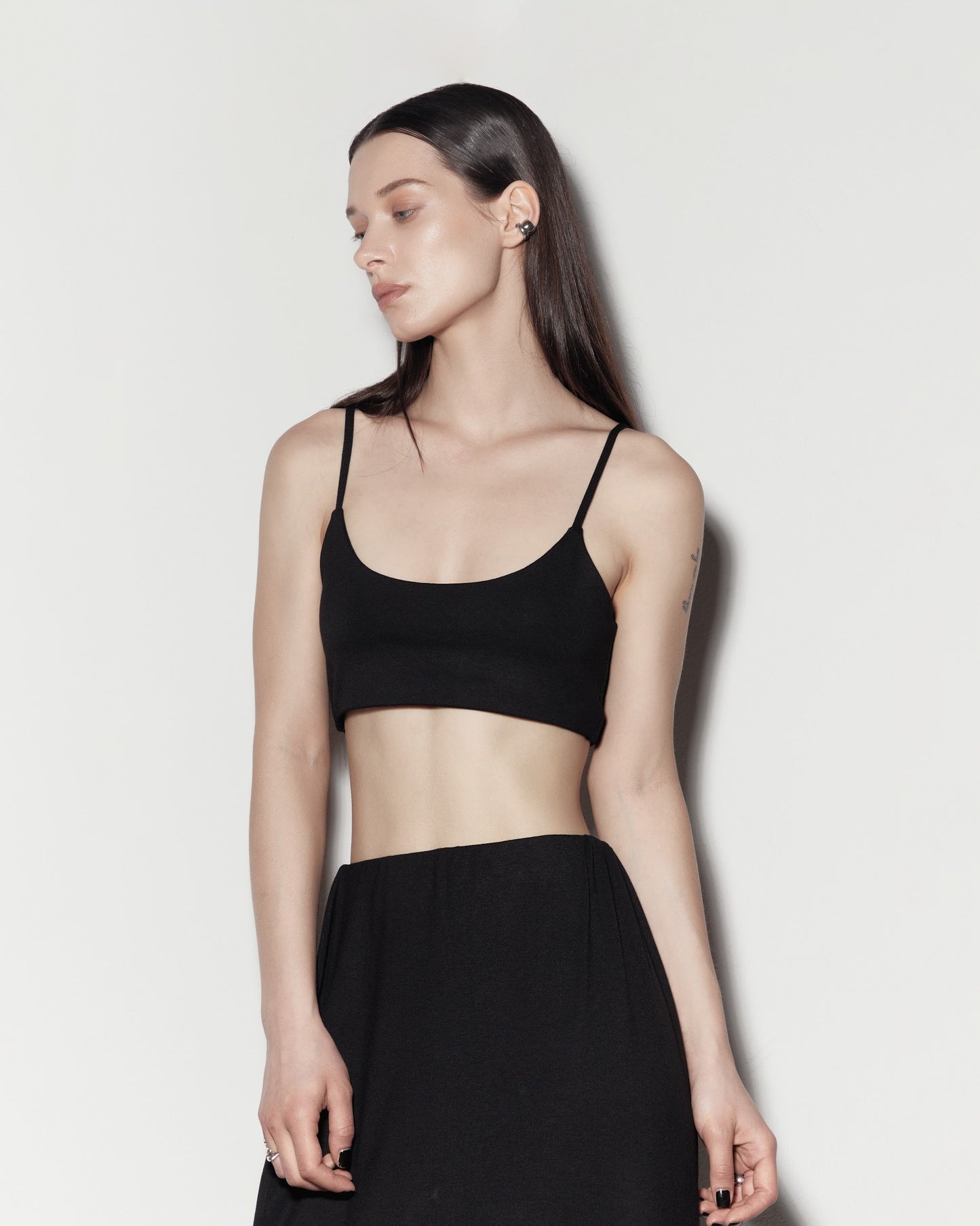 TOP. Black