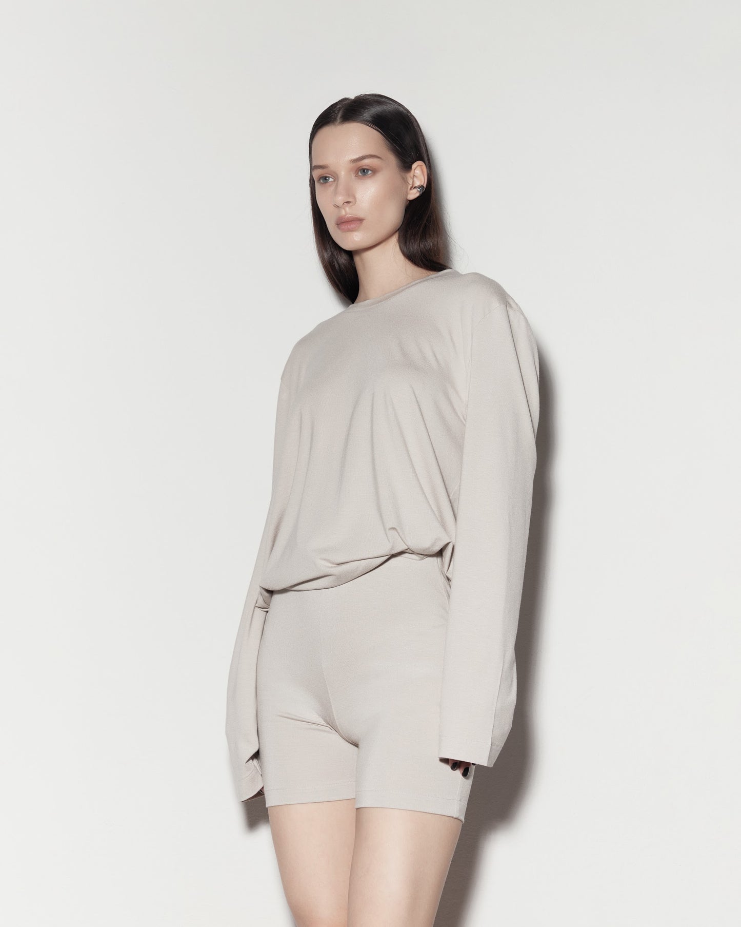 ŠORTKY. Beige