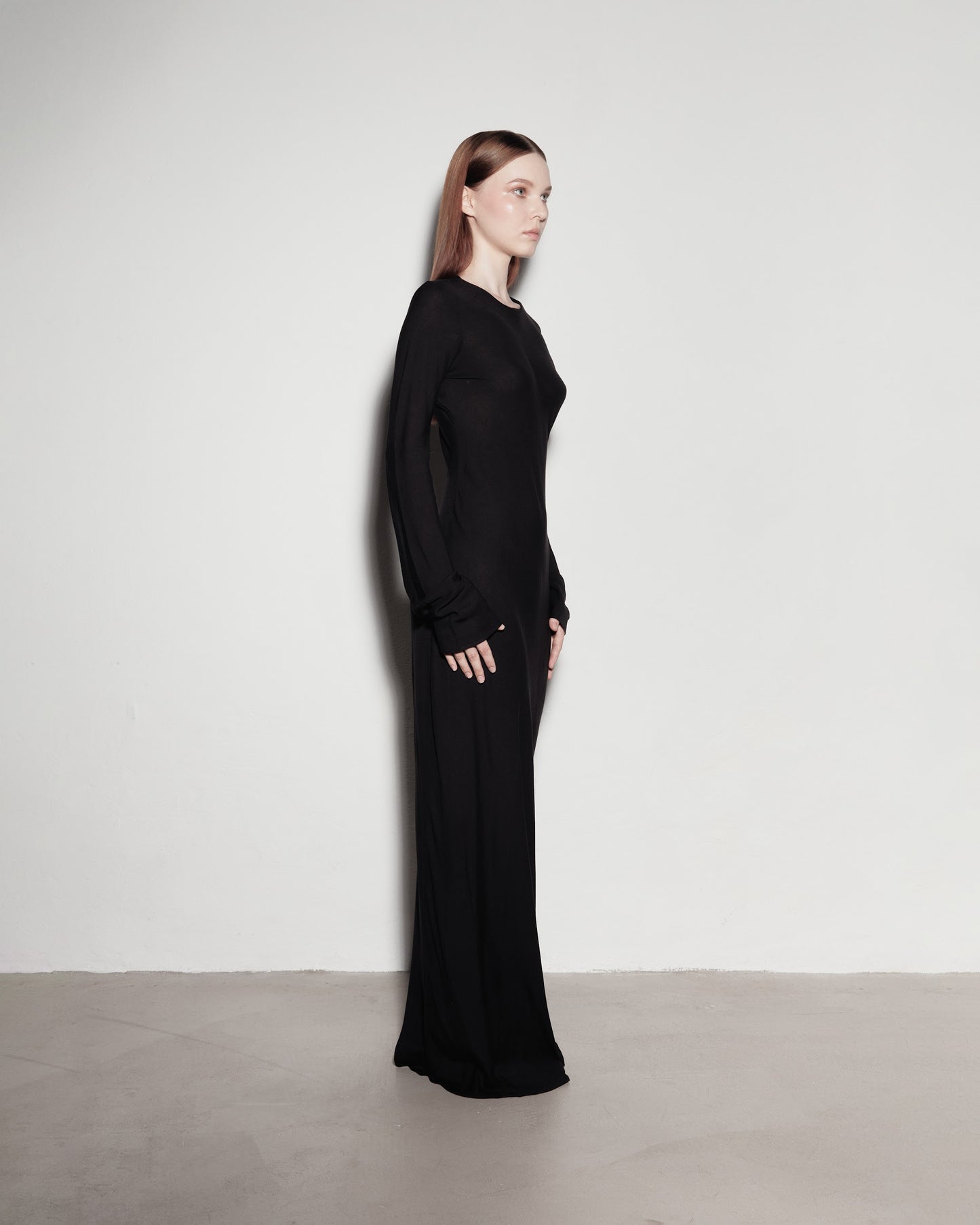 Long-sleeved dress. Black