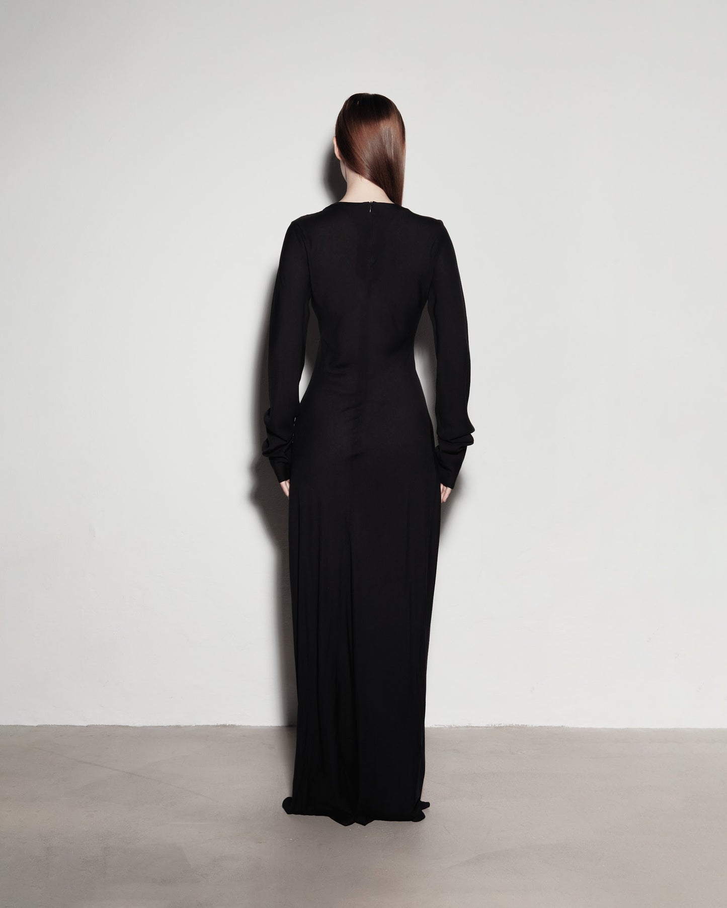 Long-sleeved dress. Black