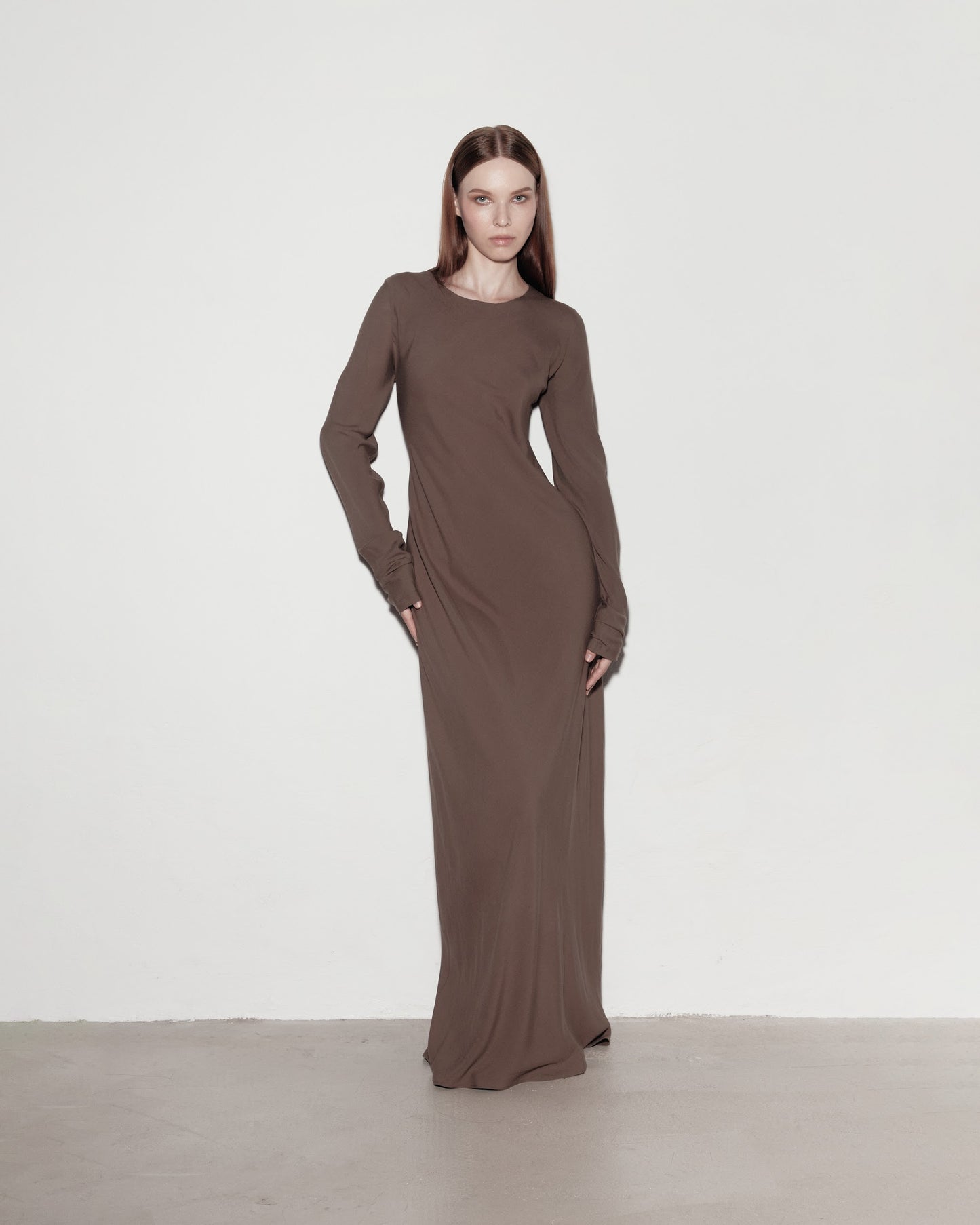 Long-sleeved dress. Brown