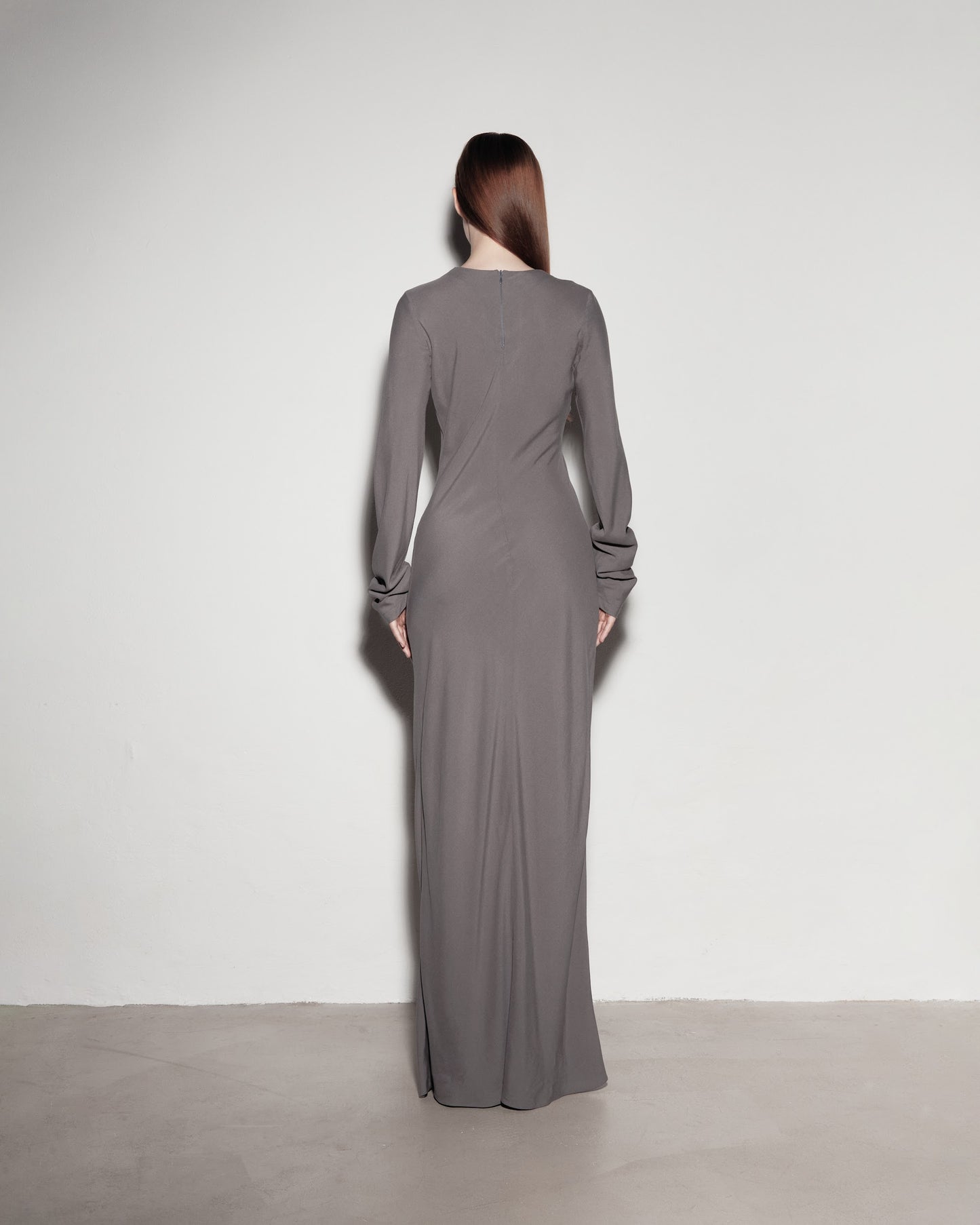 Long-sleeved dress. Gray