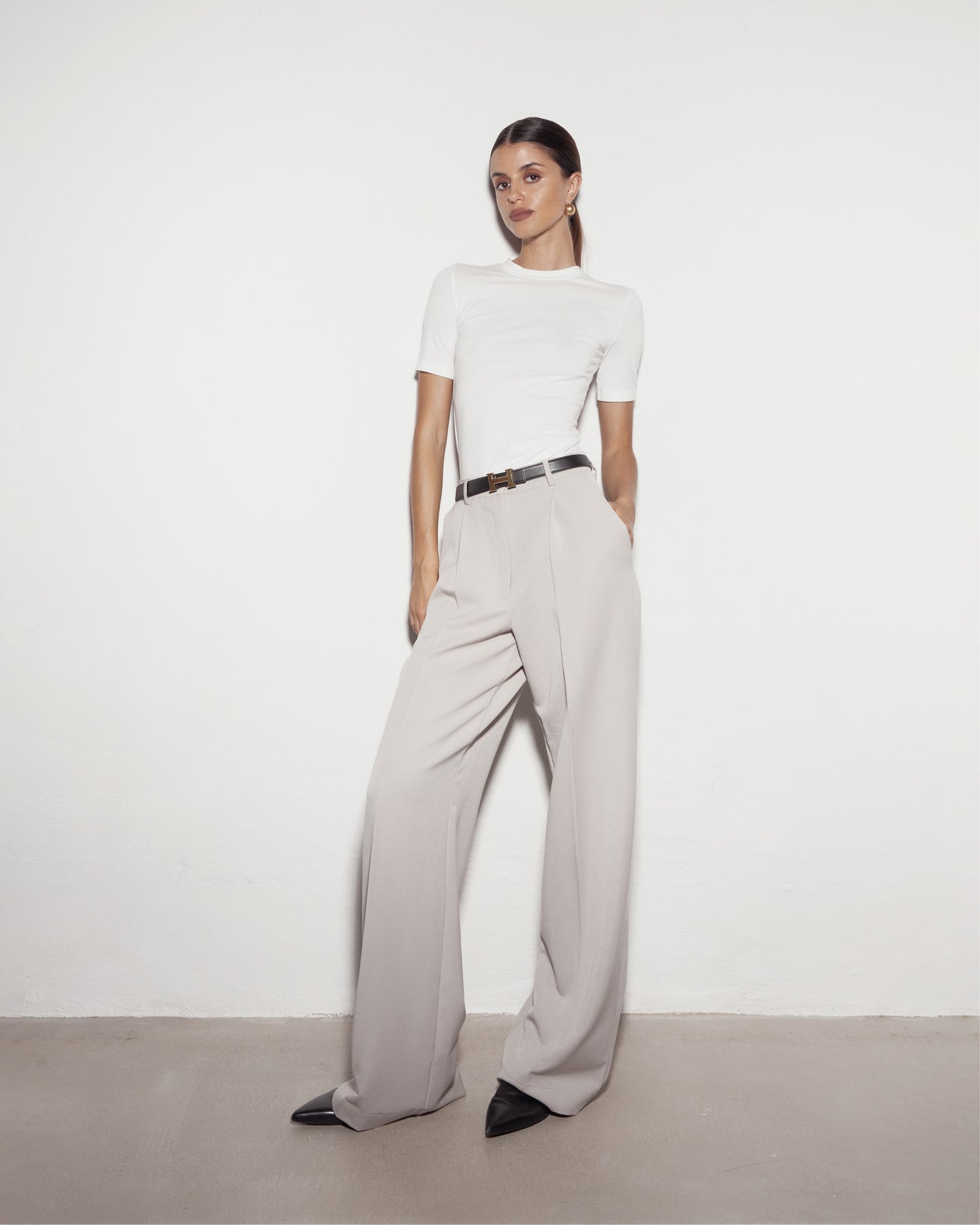 Classic pants. Beige