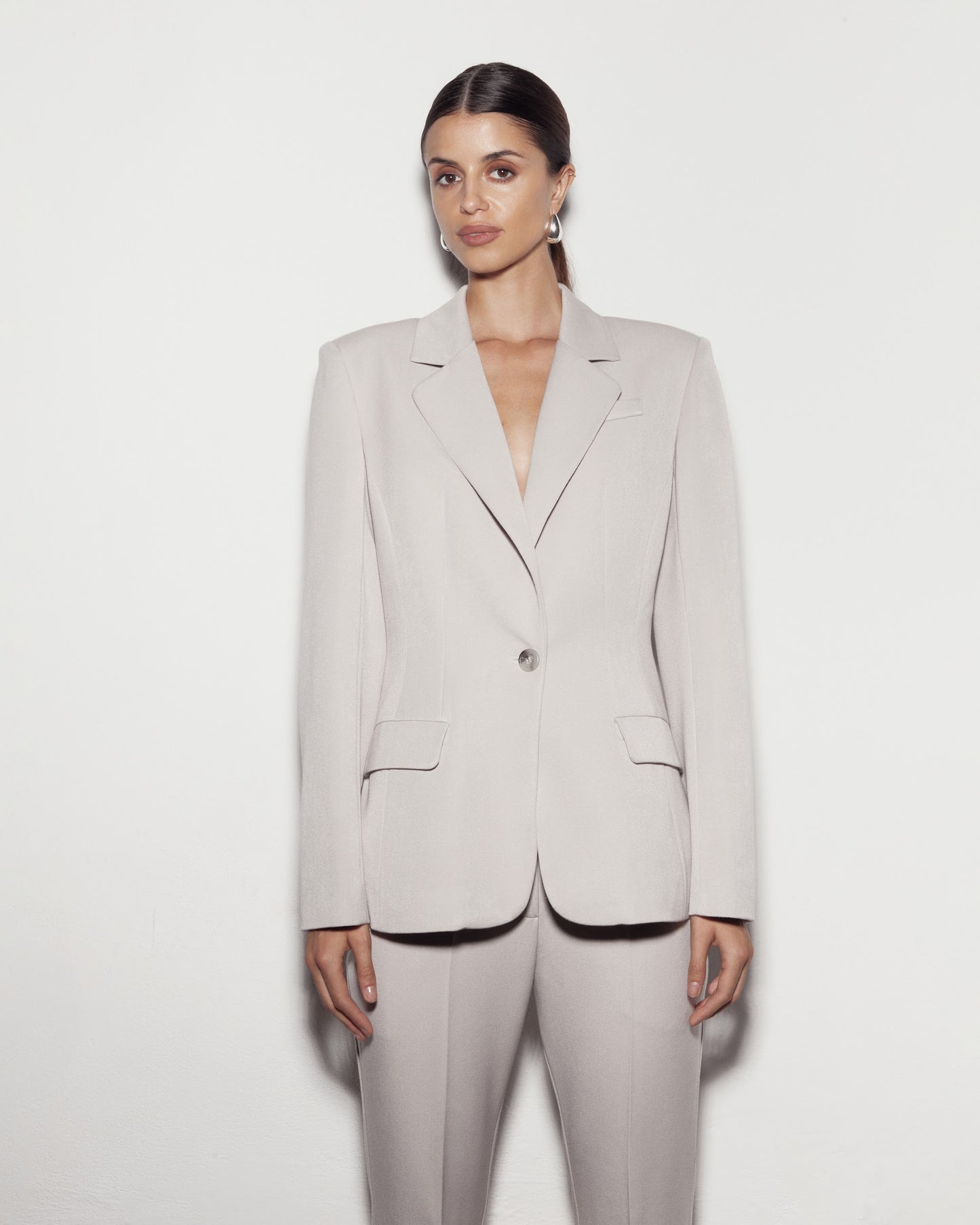 VYPASOVANÉ SAKO. BÉŽOVÉ