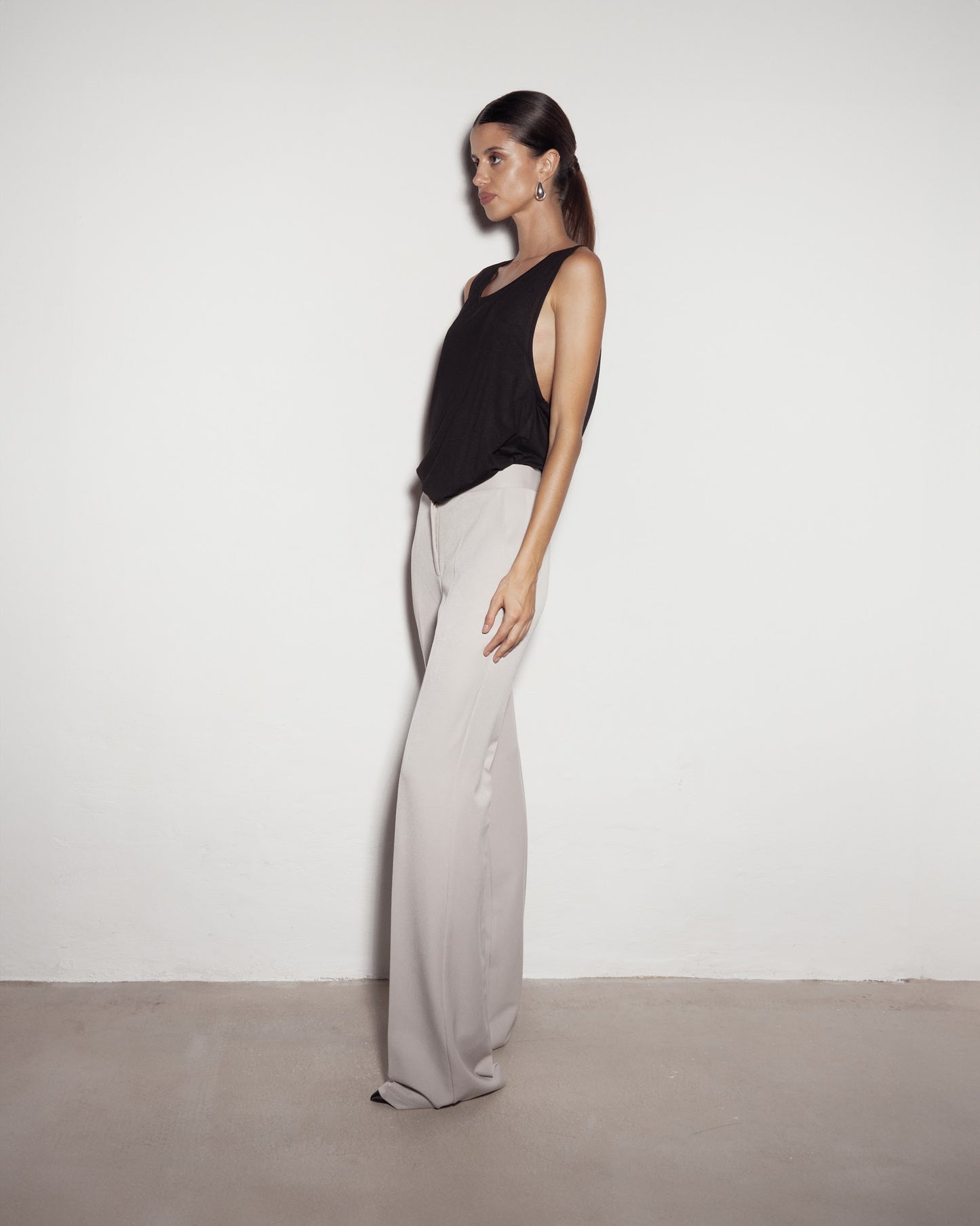 Elegant pants. Beige