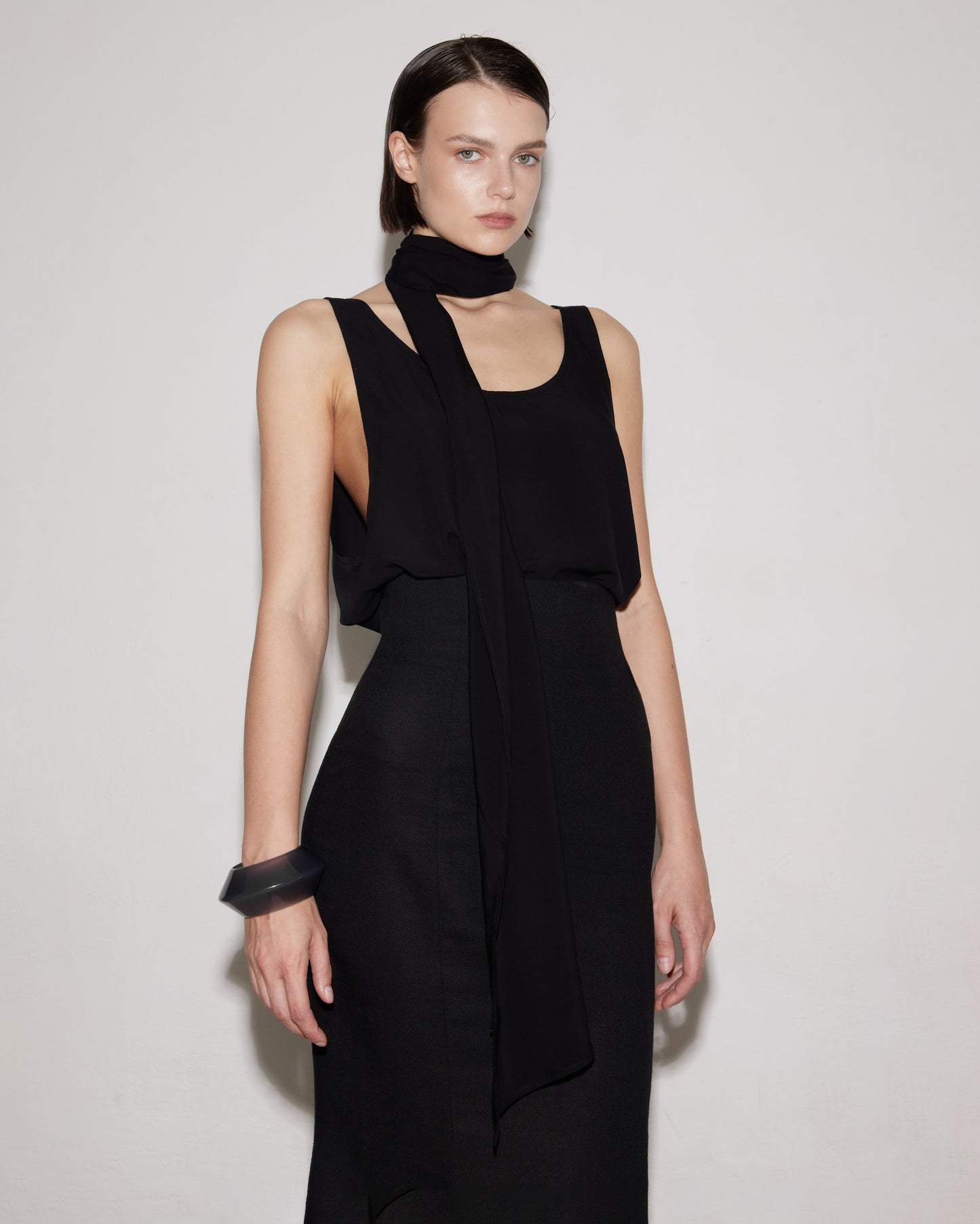 DATE T-SHIRT. BLACK