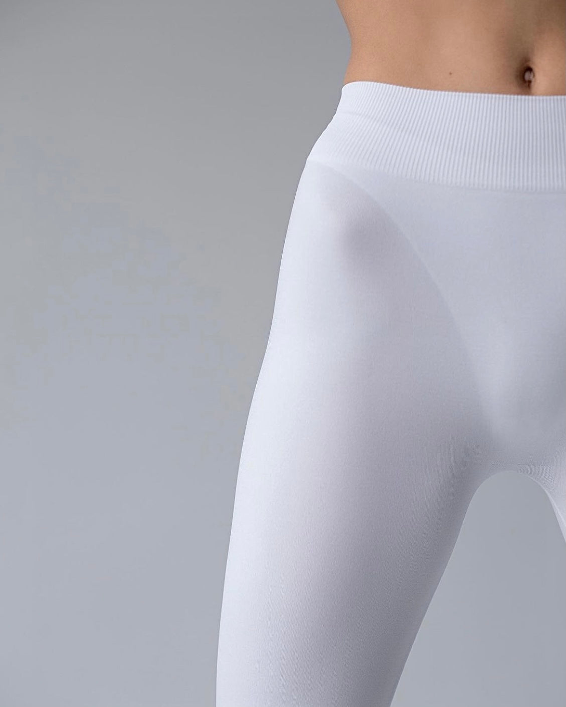 String top & Leggings Set - Pure White