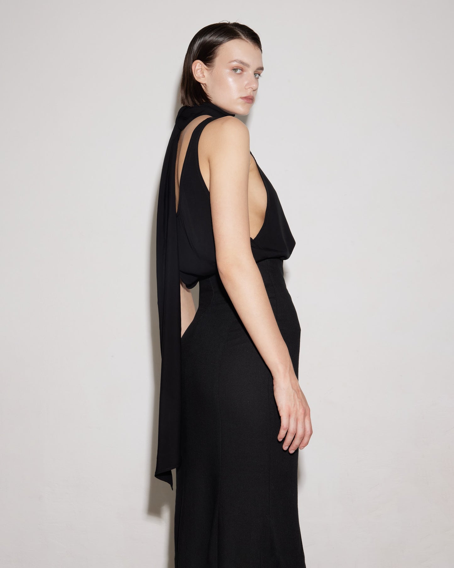 DATE T-SHIRT. BLACK