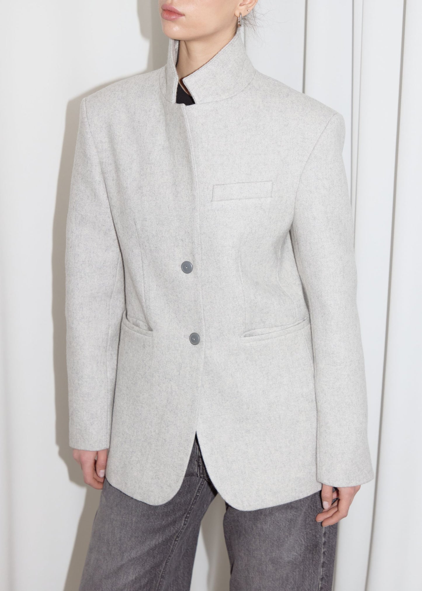 WOOL BLAZER. GREY