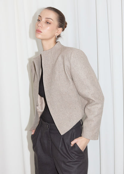 CANONIQUE JACKET. BEIGE