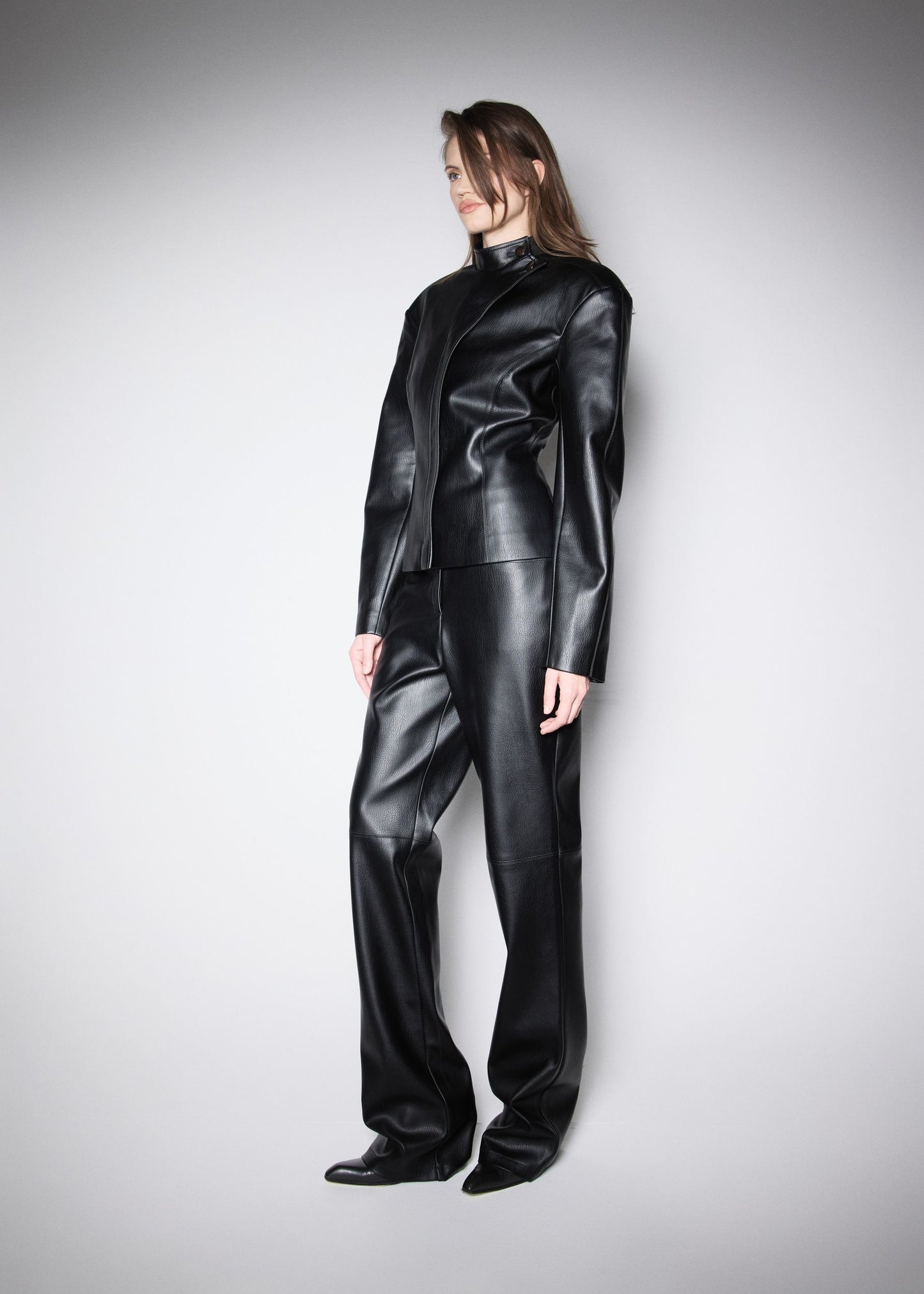 NY FITTED JACKET.  BLACK PREMIUM VEGAN LEATHER