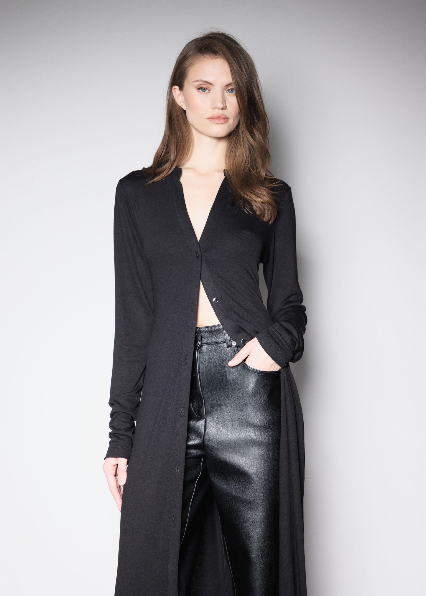 90’S CARDIGAN. BLACK