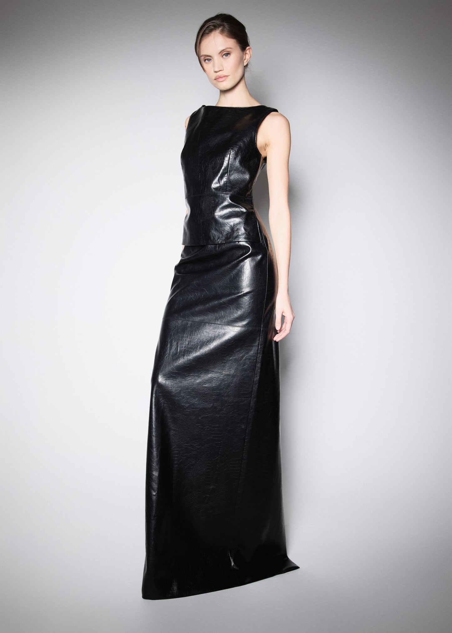 OPEN BACK TOP. BLACK PREMIUM VEGAN CROCO LEATHER