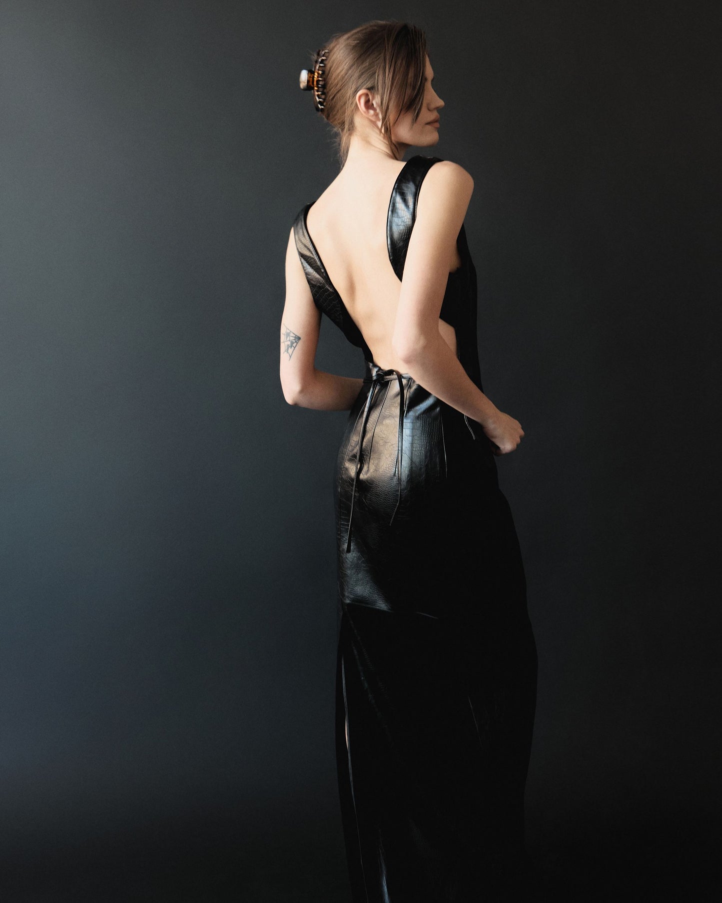 OPEN BACK TOP. BLACK PREMIUM VEGAN CROCO LEATHER