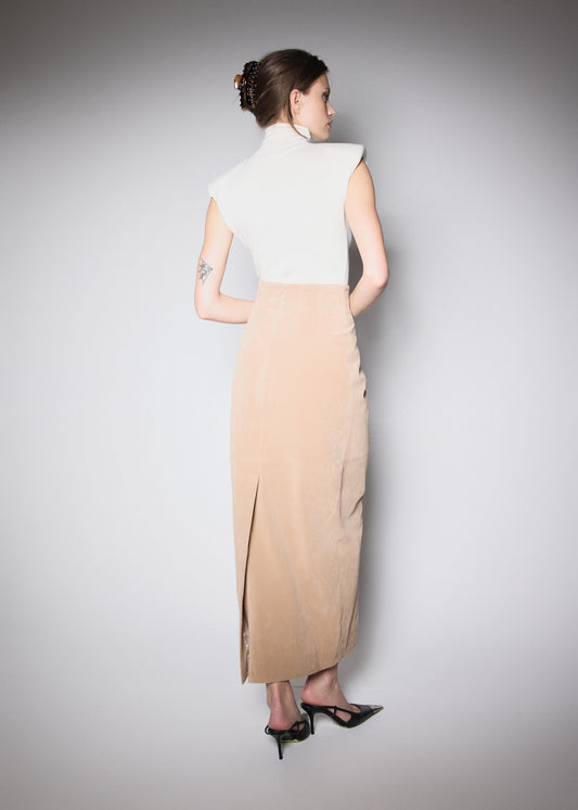 90’S MIDI SKIRT. BEIGE VEGAN SUIDE
