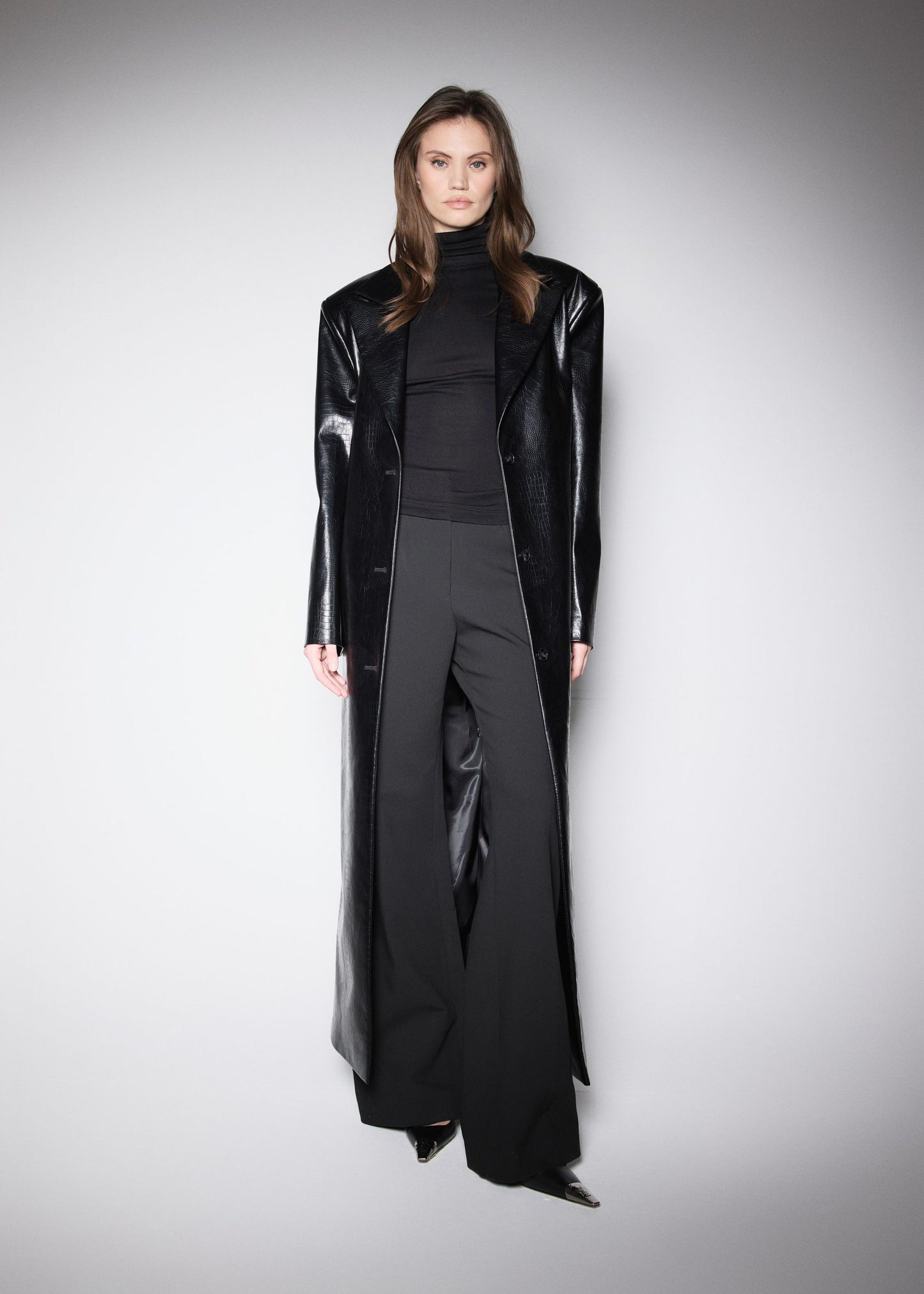 KENNEDY TRENCH. BLACK PREMIUM VEGAN CROCO LEATHER