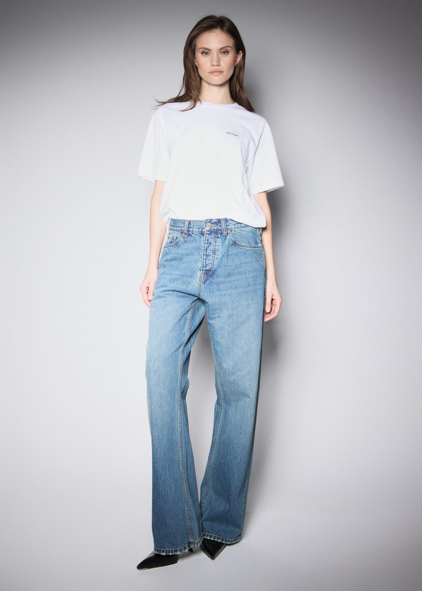 BLUE LOOSEFIT JEANS. UNISEX